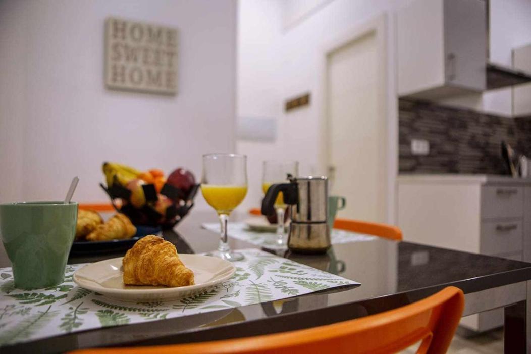 Calle Huertas Corazon By Regalatemadrid Apartamento
