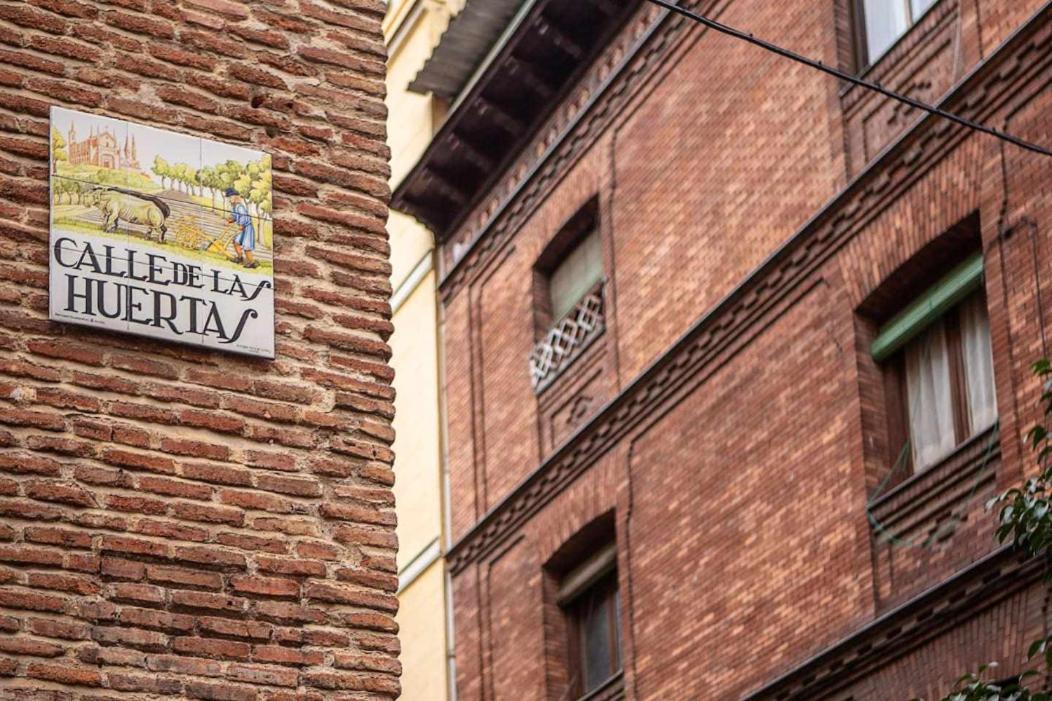 Calle Huertas Corazon By Regalatemadrid * Madri