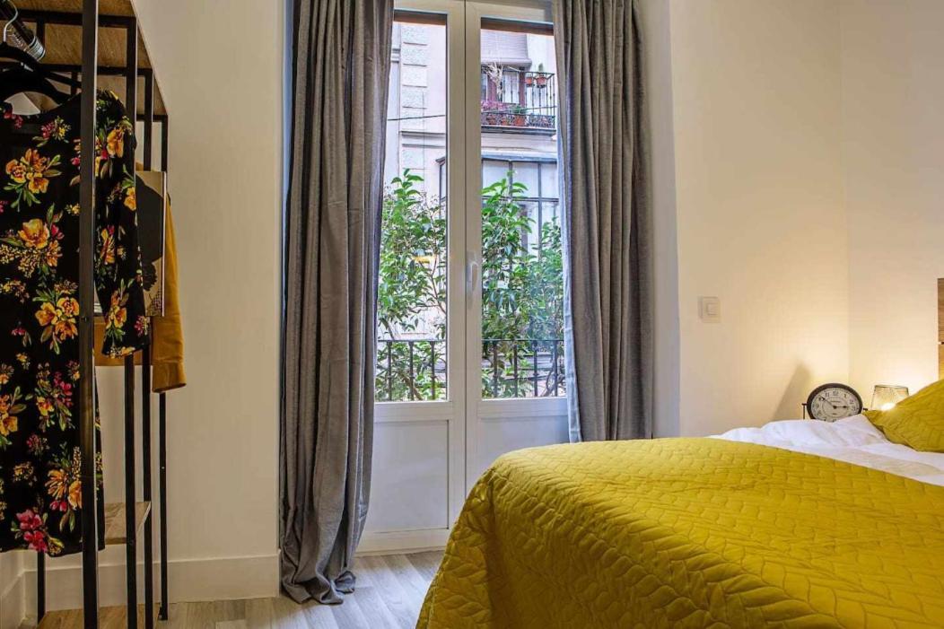 Apartamento Calle Huertas Corazon By Regalatemadrid *