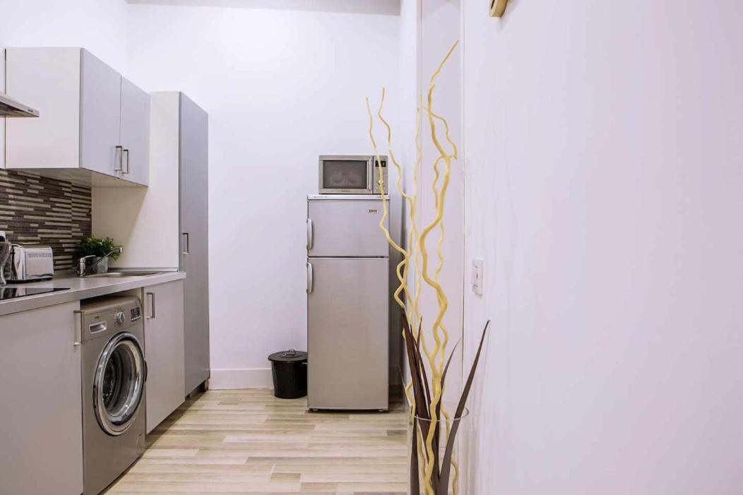 Apartamento Calle Huertas Corazon By Regalatemadrid